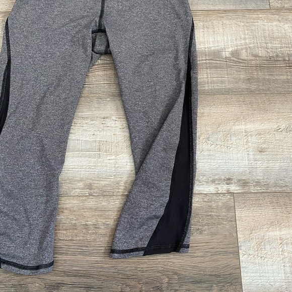 Lululemon 6 Gray Train Times Crop Mesh Leggings - Picture 4 of 9